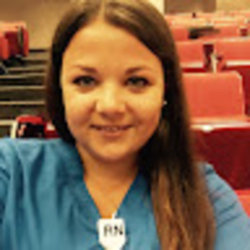 Meet your Posher, Alyssa